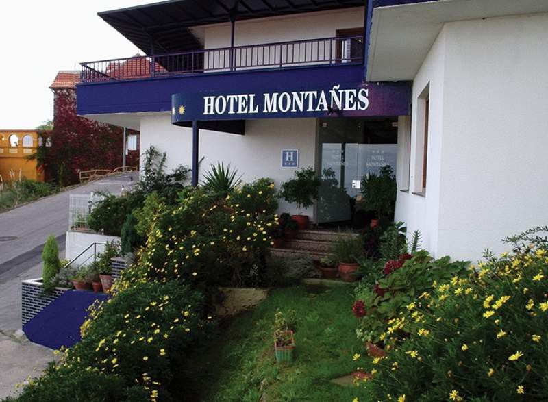 Hotel Montanes Suances Buitenkant foto